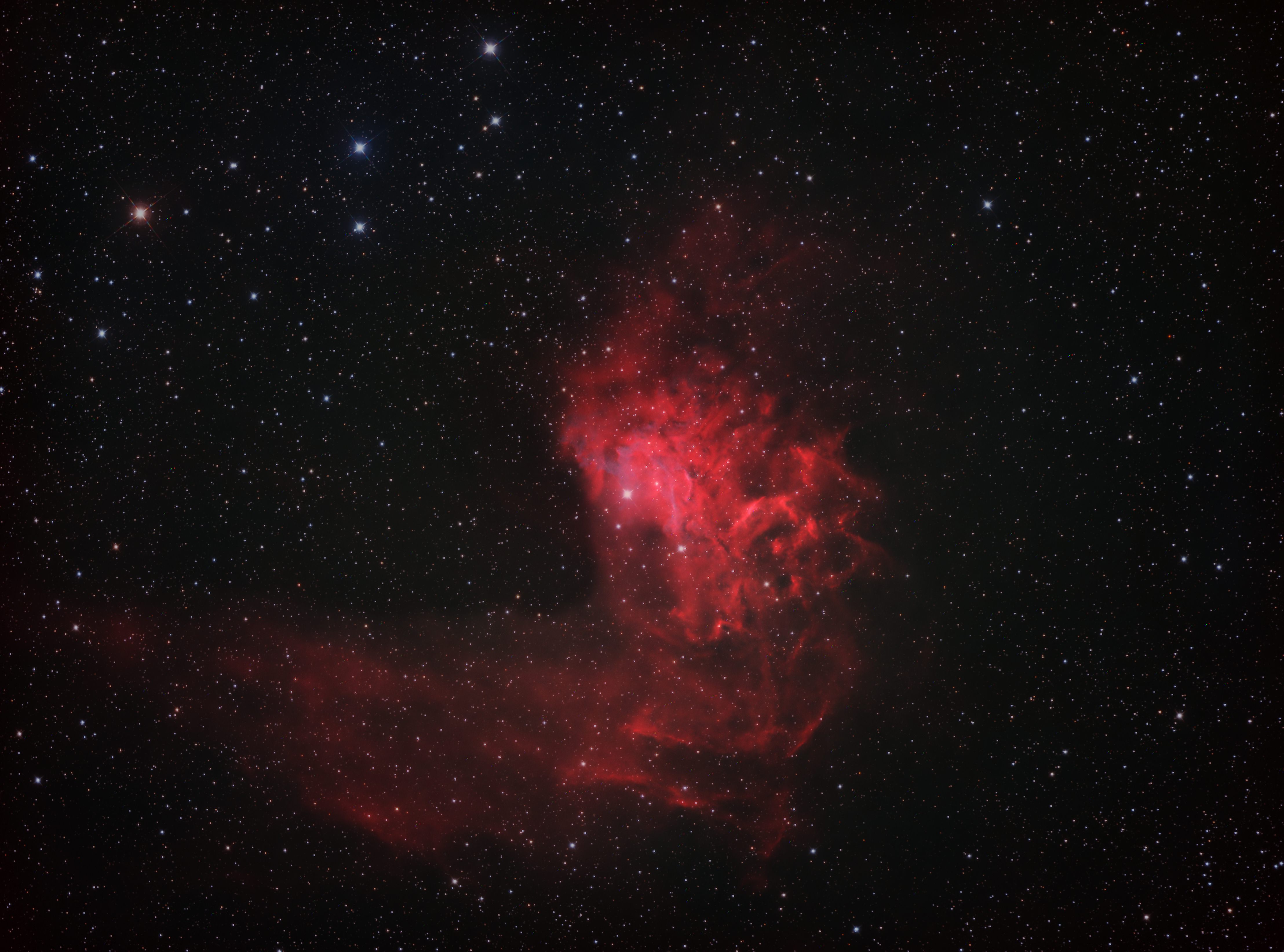 IC405_Flaming_Star_Nebula
